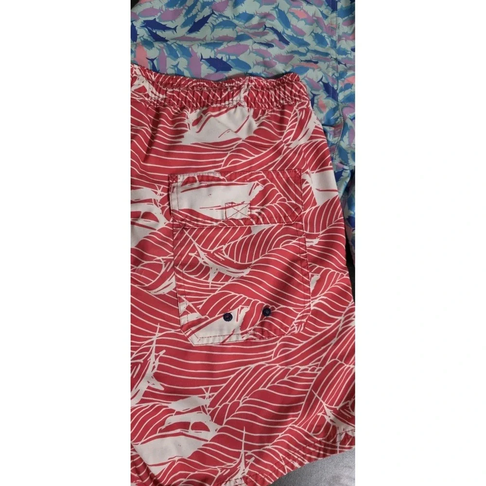 2 Vineyard Vines Pink & Blue Print 7in Printed Chappy Swim Trunks XS Men EUC‎
